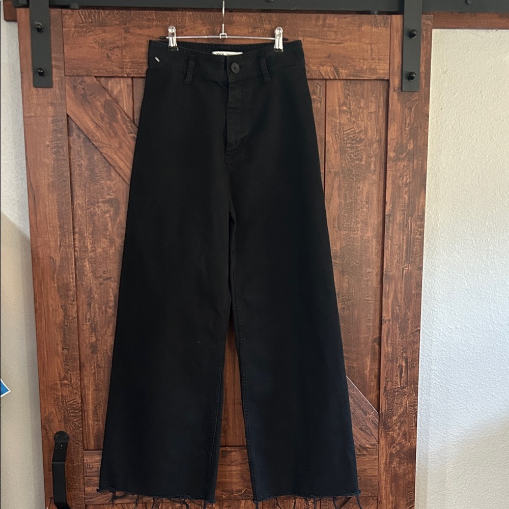Zara Black Wide-Leg Jeans